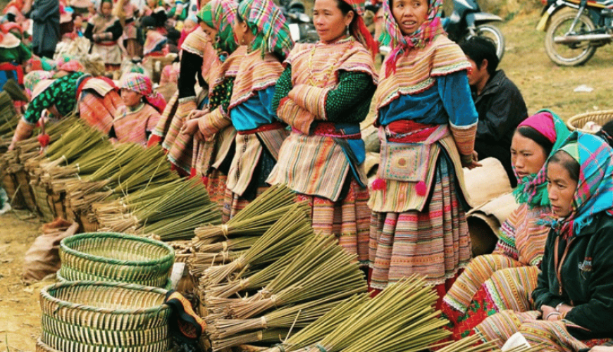 Recorrido Por El Mercado De Sapa: Conviértete En Un Étnico 1 Vez