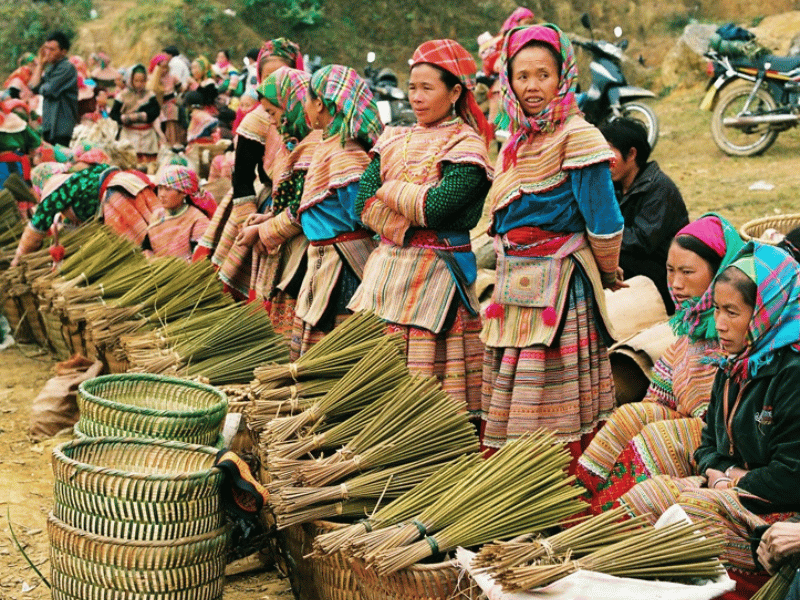 Recorrido Por El Mercado De Sapa: Conviértete En Un Étnico 1 Vez