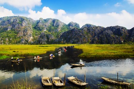 Explora el encanto de Hanoi y la bahía de Halong