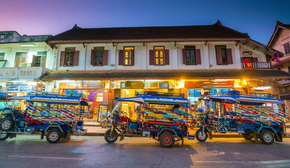 DÍA 2: CIUDADES ANTIGUAS Y RINCONES OCULTOS DE LUANG PRABANG (D)