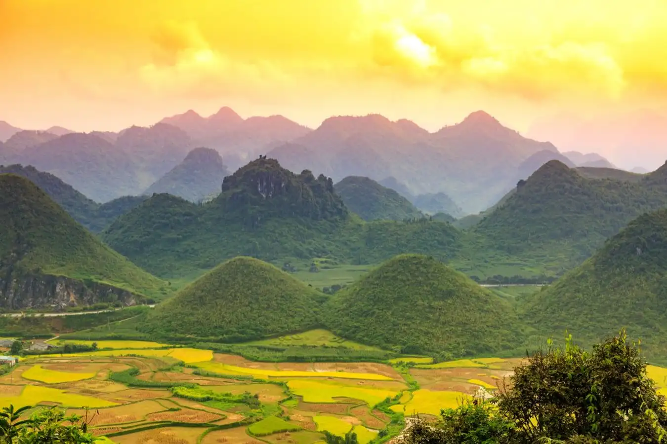 tour por ha giang 